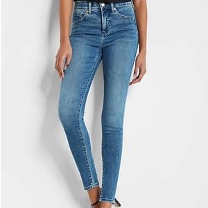 Express Skinny Mid Rise Medium Wash Jeans - NWT